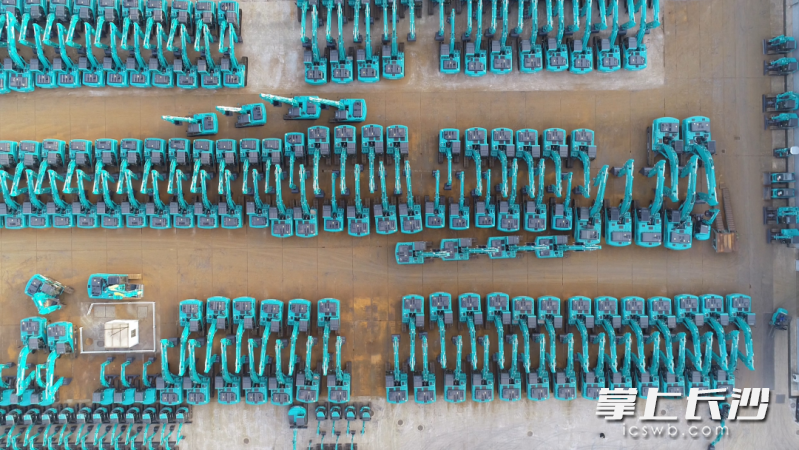 如今，山河智能挖掘机产品在欧洲的保有量超过20000台。  长沙晚报通讯员 蒋炼 摄