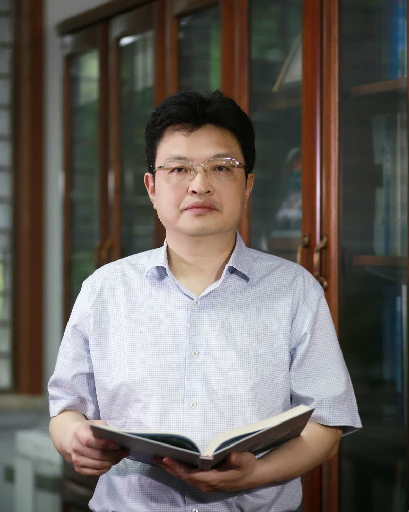 李建成同志任中南大学校长（副部长级）、党委副书记