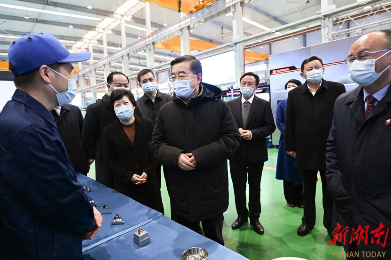 2月3日，张庆伟在湖南楚天科技股份有限公司调研。
