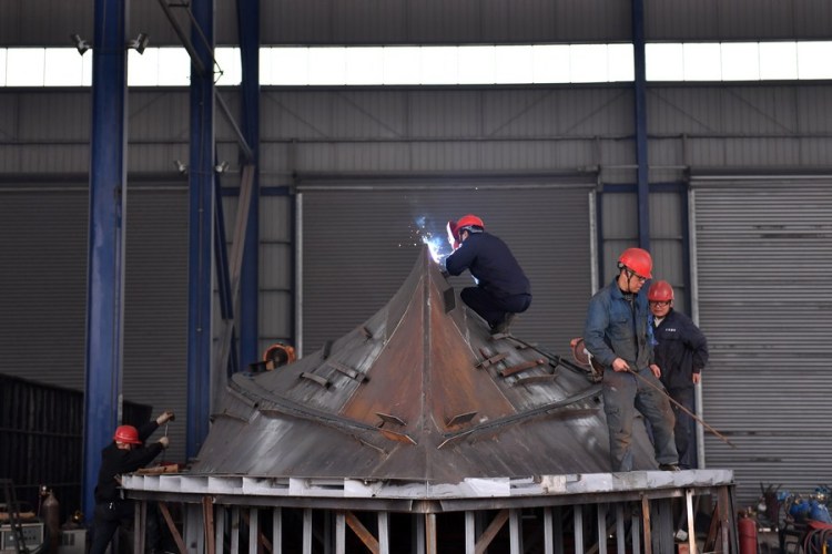 A worker carries out welding operations at a shipbuilding enterprise in Yuanjiang, central China's Hunan Province, March 1, 2023. (Xinhua/Chen Zhenhai)