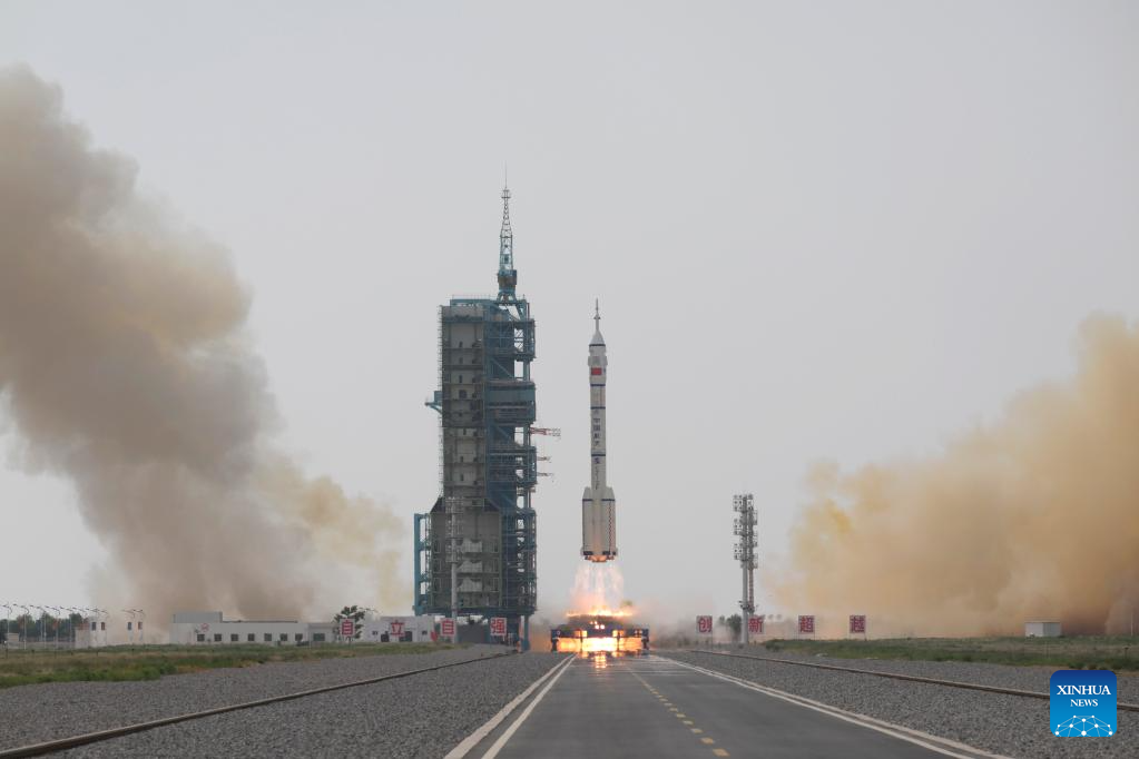 The Shenzhou-16 manned spaceship, atop a Long March-2F carrier rocket, blasts off from the Jiuquan Satellite Launch Center in northwest China, May 30, 2023. (Xinhua/Li Zhipeng)